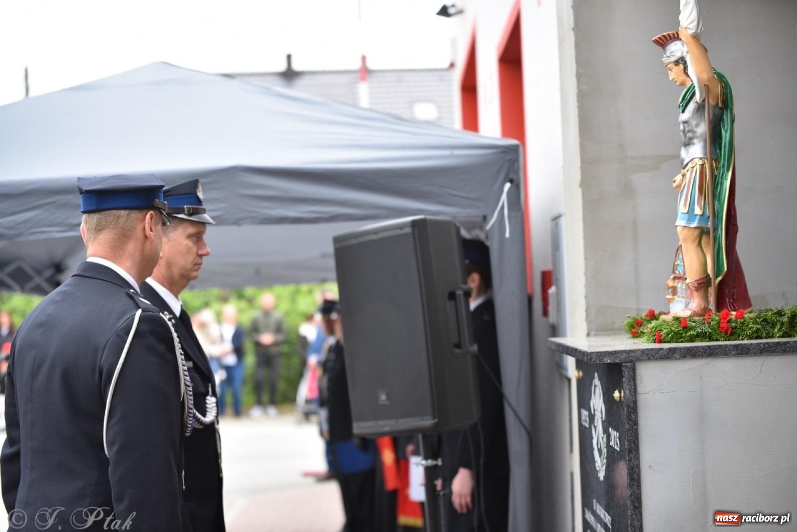 Zdjęcie w galerii na portalu naszraciborz.pl: 100-lecie OSP Gamów. Wręczono odznaczenia i poświęcono tablicę pamiątkową wiadomości z regionu