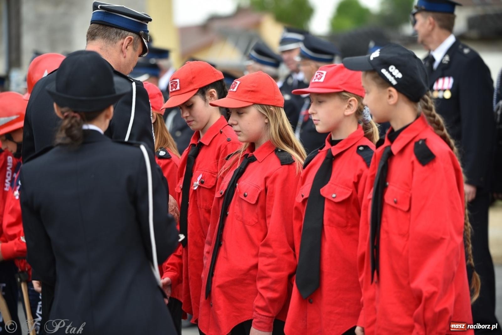 Zdjęcie w galerii na portalu naszraciborz.pl: 100-lecie OSP Gamów. Wręczono odznaczenia i poświęcono tablicę pamiątkową wiadomości z regionu