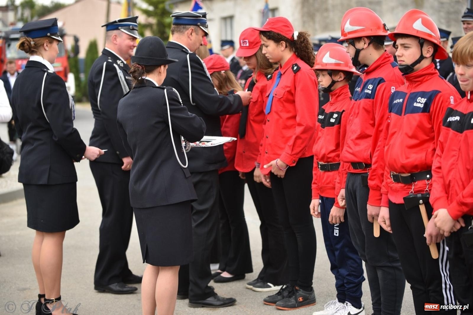 Zdjęcie w galerii na portalu naszraciborz.pl: 100-lecie OSP Gamów. Wręczono odznaczenia i poświęcono tablicę pamiątkową wiadomości z regionu