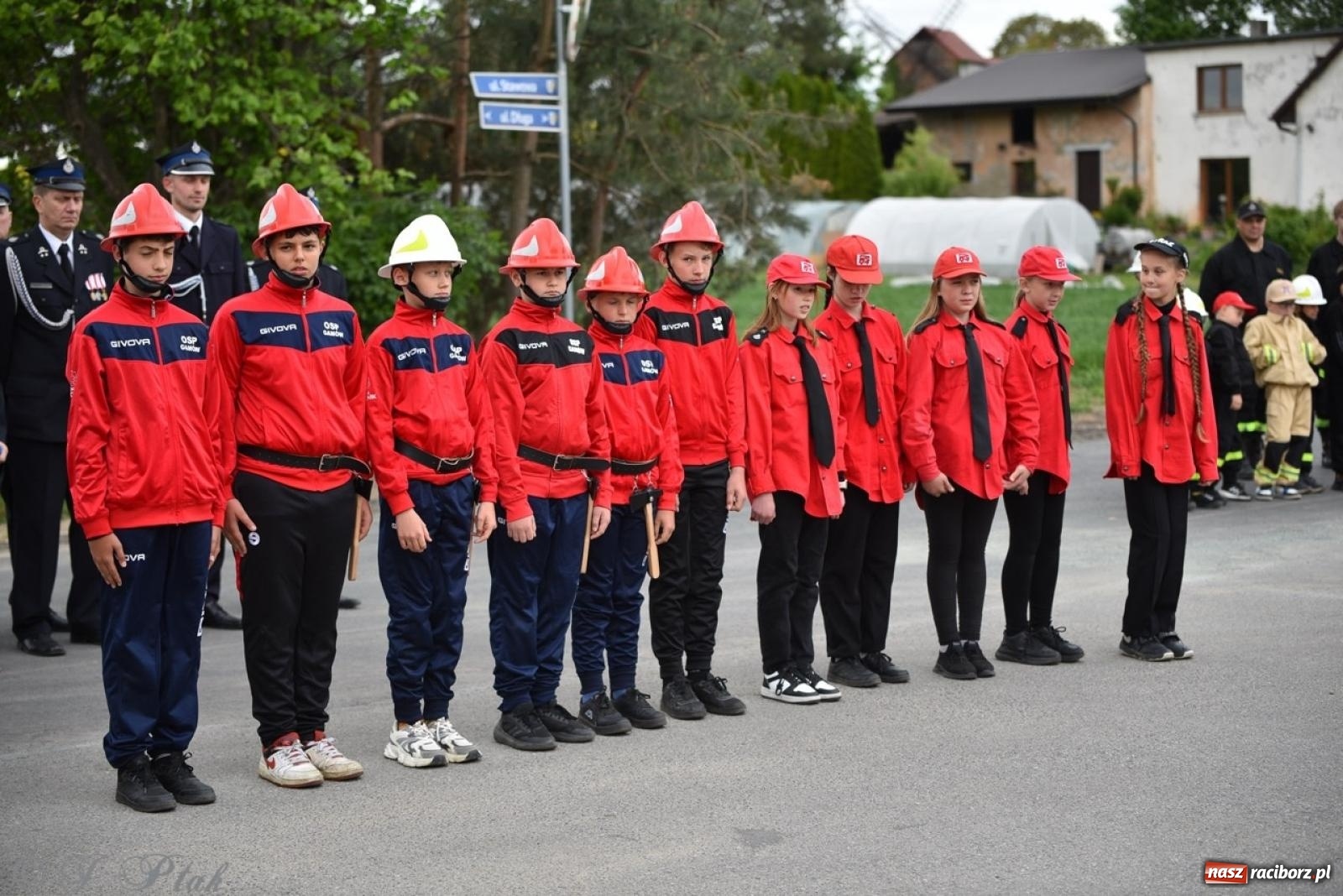 Zdjęcie w galerii na portalu naszraciborz.pl: 100-lecie OSP Gamów. Wręczono odznaczenia i poświęcono tablicę pamiątkową wiadomości z regionu