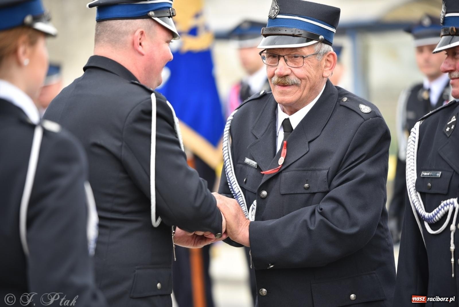 Zdjęcie w galerii na portalu naszraciborz.pl: 100-lecie OSP Gamów. Wręczono odznaczenia i poświęcono tablicę pamiątkową wiadomości z regionu