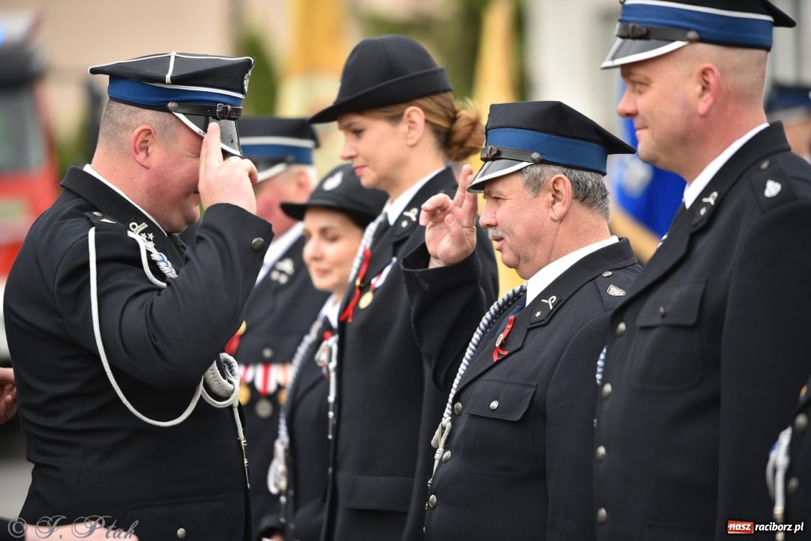 Zdjęcie w galerii na portalu naszraciborz.pl: 100-lecie OSP Gamów. Wręczono odznaczenia i poświęcono tablicę pamiątkową wiadomości z regionu
