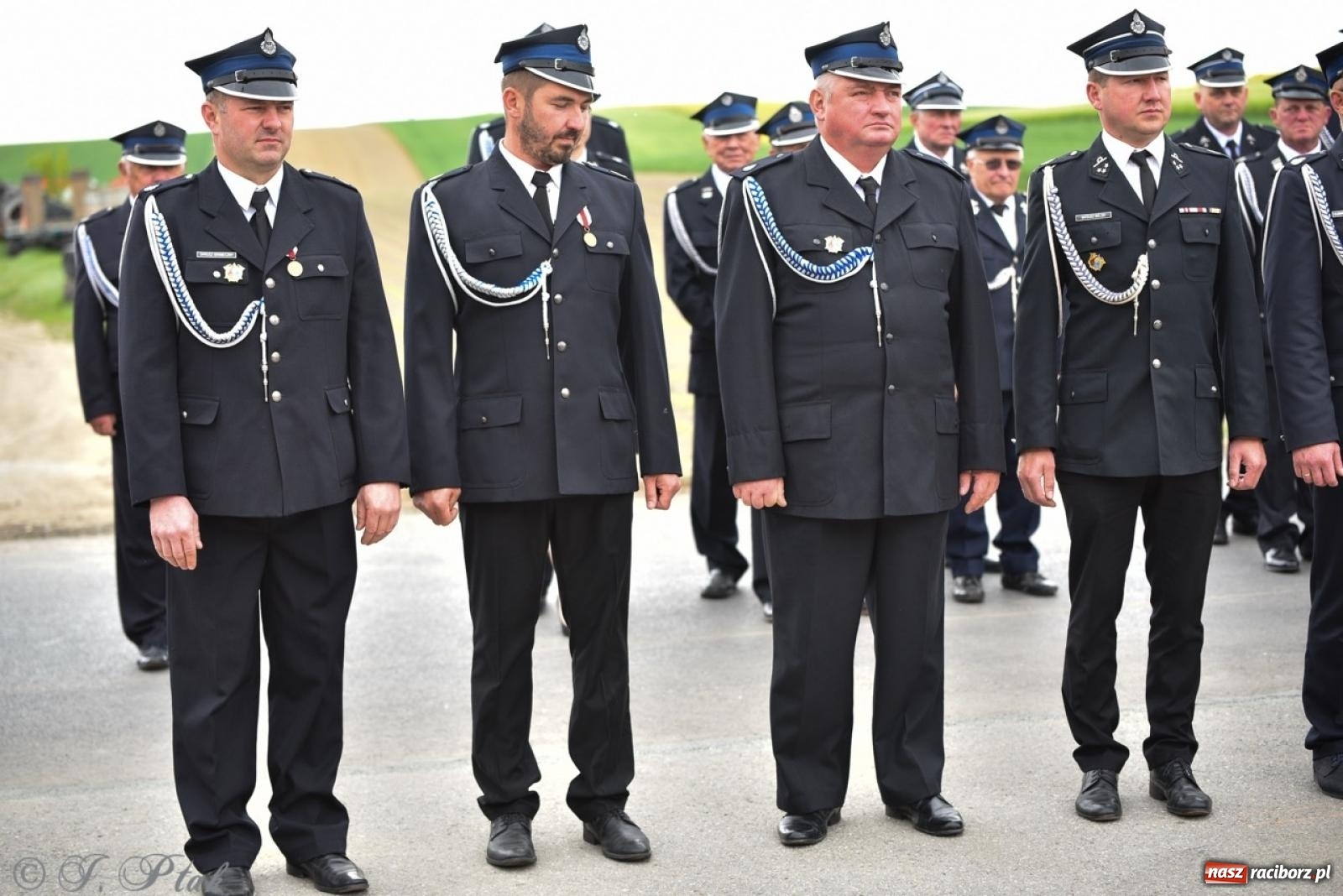 Zdjęcie w galerii na portalu naszraciborz.pl: 100-lecie OSP Gamów. Wręczono odznaczenia i poświęcono tablicę pamiątkową wiadomości z regionu