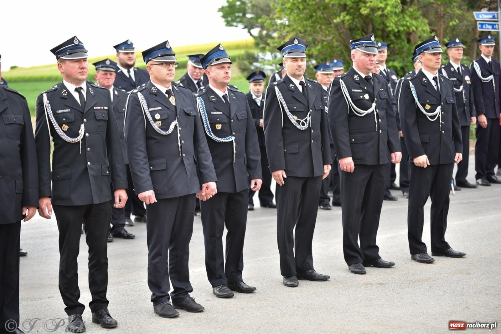 Zdjęcie w galerii na portalu naszraciborz.pl: 100-lecie OSP Gamów. Wręczono odznaczenia i poświęcono tablicę pamiątkową wiadomości z regionu