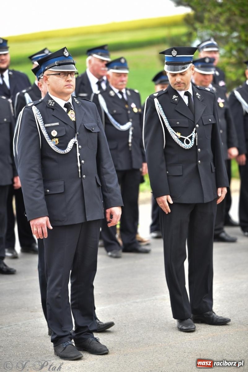 Zdjęcie w galerii na portalu naszraciborz.pl: 100-lecie OSP Gamów. Wręczono odznaczenia i poświęcono tablicę pamiątkową wiadomości z regionu