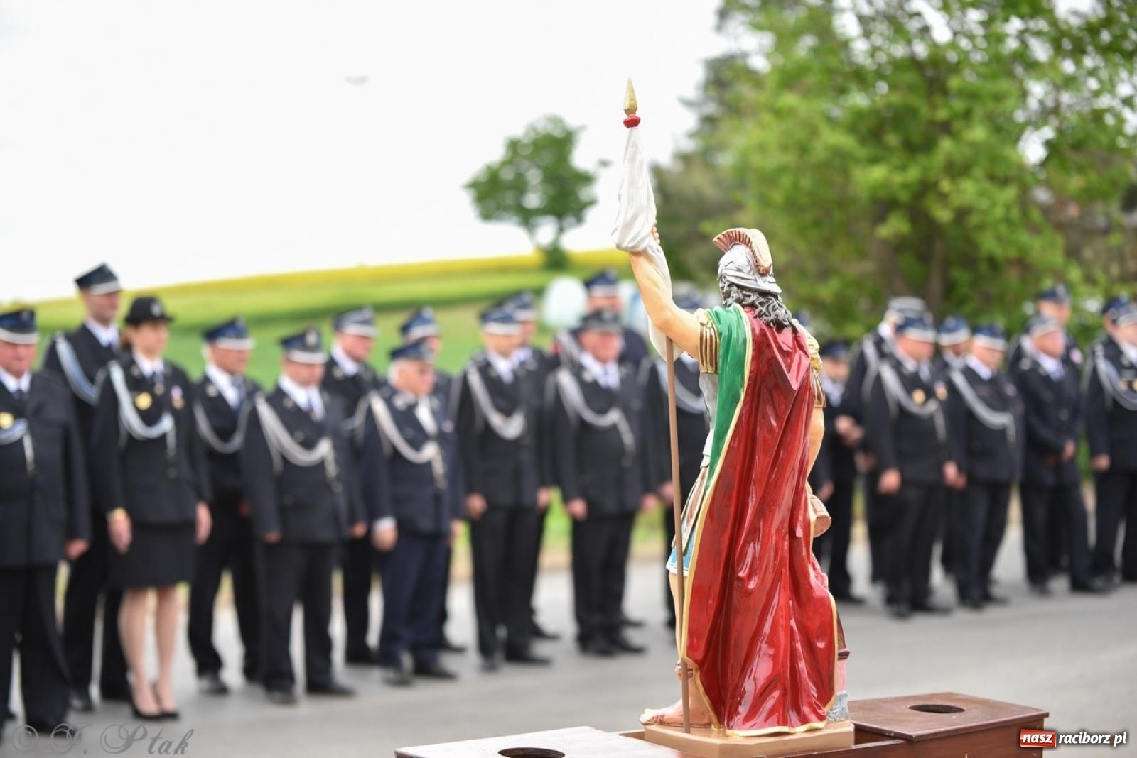 Zdjęcie w galerii na portalu naszraciborz.pl: 100-lecie OSP Gamów. Wręczono odznaczenia i poświęcono tablicę pamiątkową wiadomości z regionu