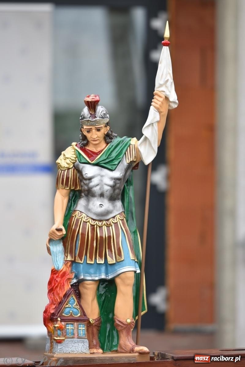 Zdjęcie w galerii na portalu naszraciborz.pl: 100-lecie OSP Gamów. Wręczono odznaczenia i poświęcono tablicę pamiątkową wiadomości z regionu