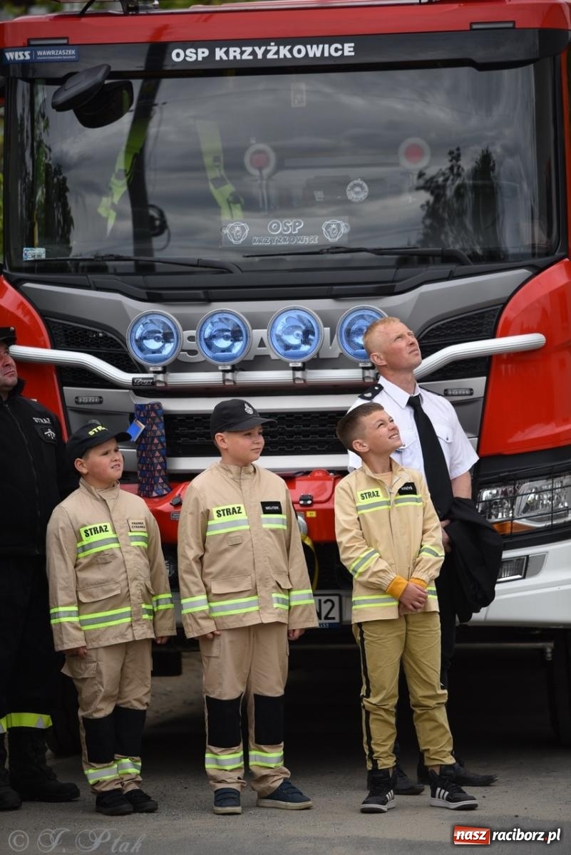 Zdjęcie w galerii na portalu naszraciborz.pl: 100-lecie OSP Gamów. Wręczono odznaczenia i poświęcono tablicę pamiątkową wiadomości z regionu