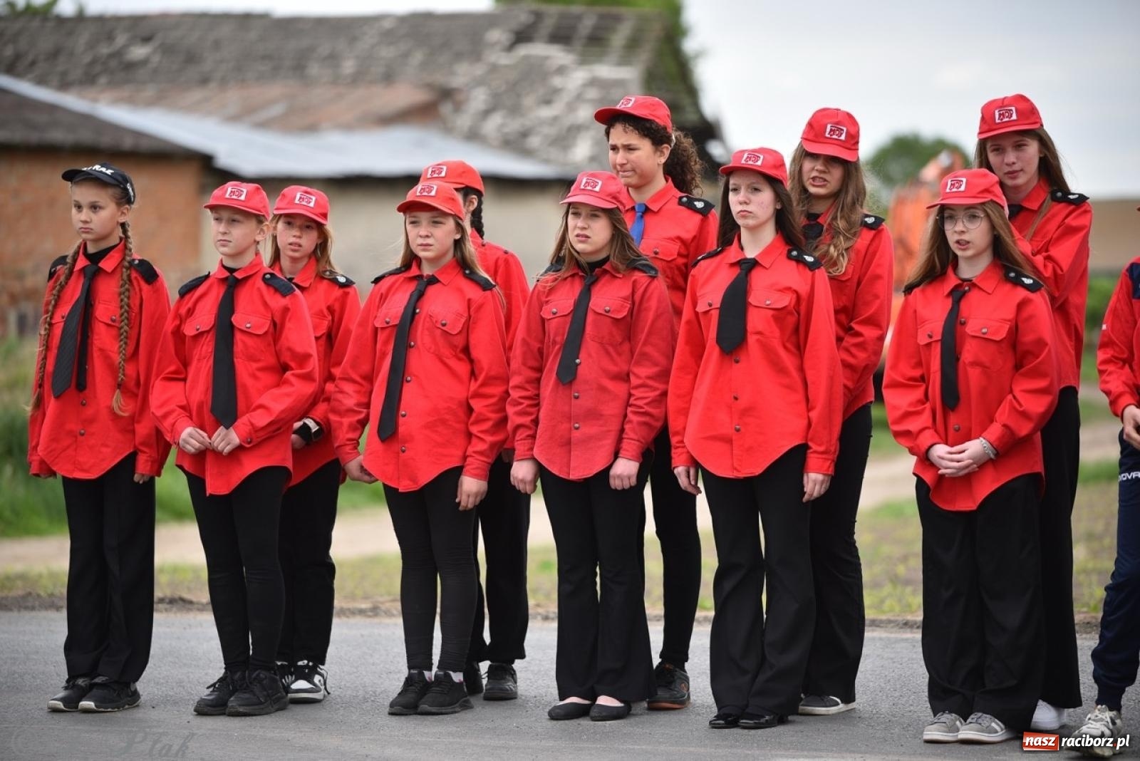 Zdjęcie w galerii na portalu naszraciborz.pl: 100-lecie OSP Gamów. Wręczono odznaczenia i poświęcono tablicę pamiątkową wiadomości z regionu