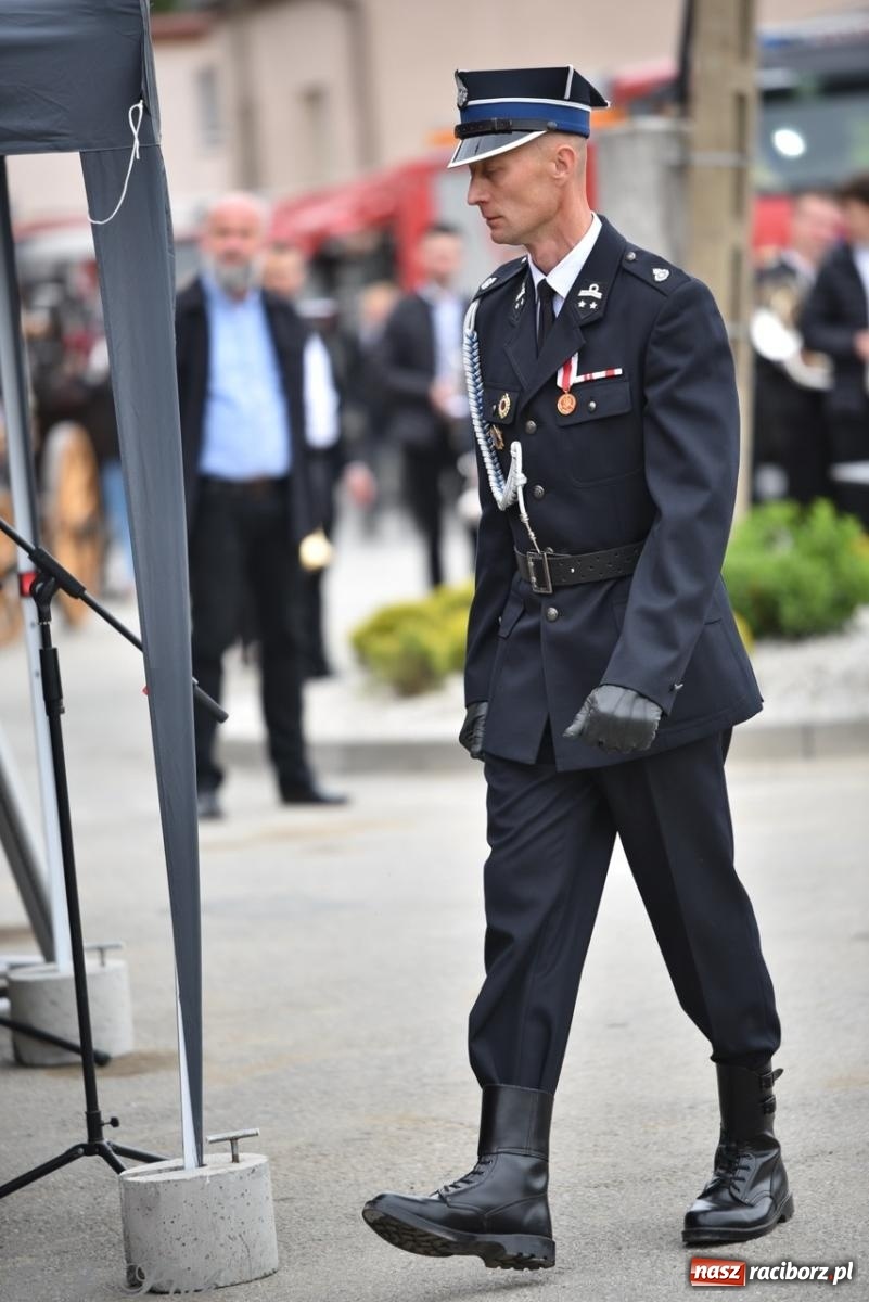 Zdjęcie w galerii na portalu naszraciborz.pl: 100-lecie OSP Gamów. Wręczono odznaczenia i poświęcono tablicę pamiątkową wiadomości z regionu