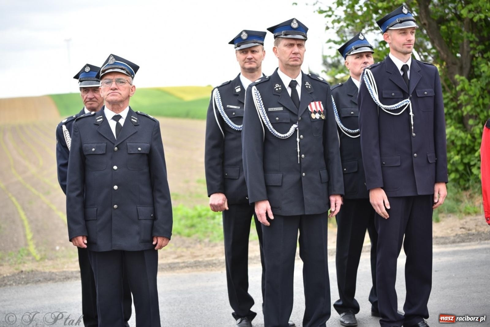 Zdjęcie w galerii na portalu naszraciborz.pl: 100-lecie OSP Gamów. Wręczono odznaczenia i poświęcono tablicę pamiątkową wiadomości z regionu