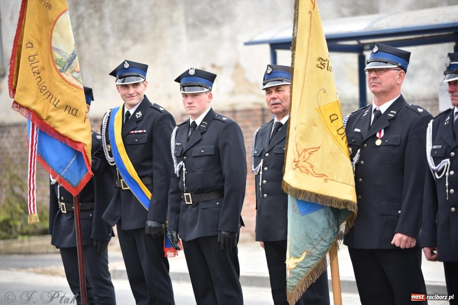 Zdjęcie w galerii na portalu naszraciborz.pl: 100-lecie OSP Gamów. Wręczono odznaczenia i poświęcono tablicę pamiątkową wiadomości z regionu