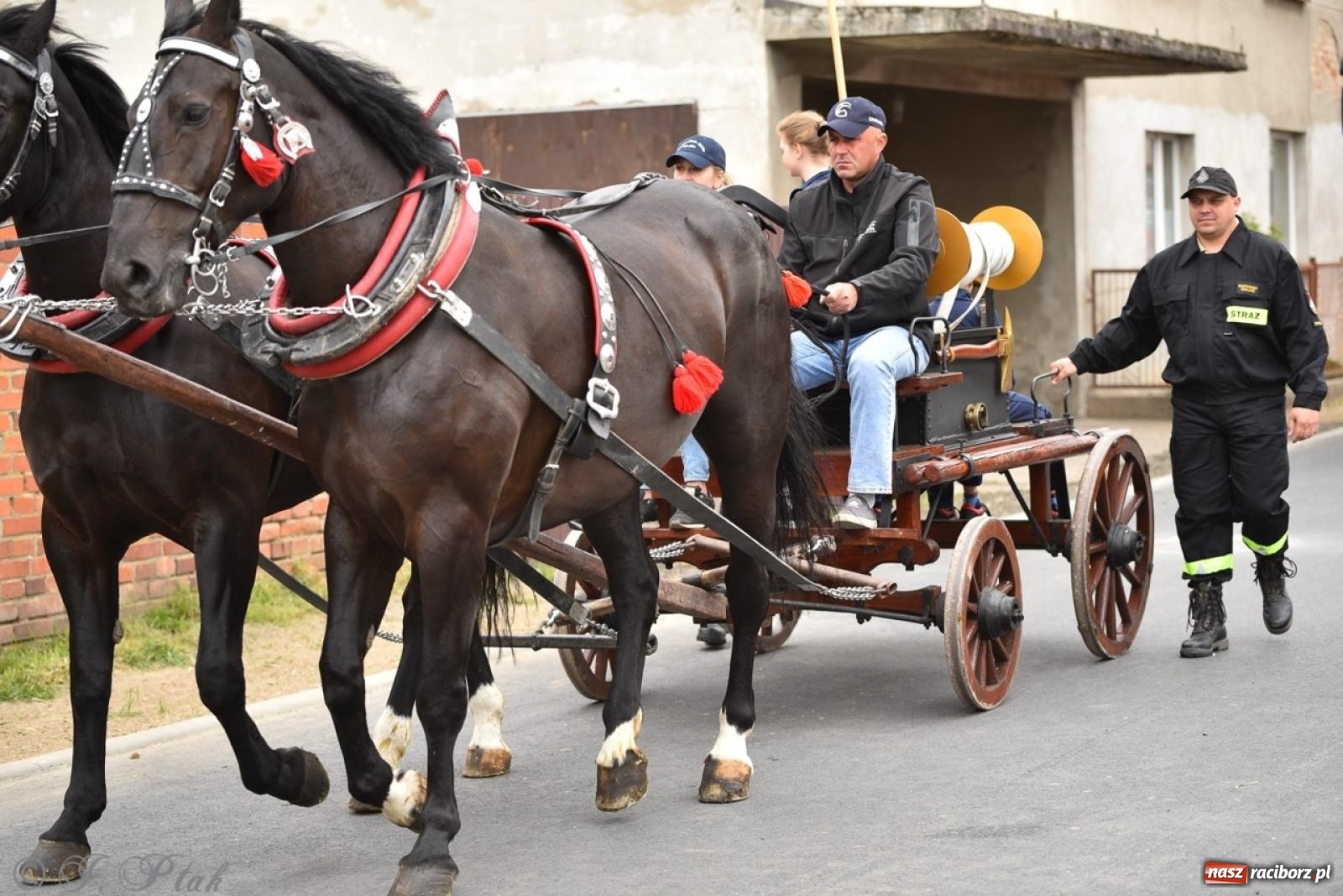 Zdjęcie w galerii na portalu naszraciborz.pl: 100-lecie OSP Gamów. Wręczono odznaczenia i poświęcono tablicę pamiątkową wiadomości z regionu