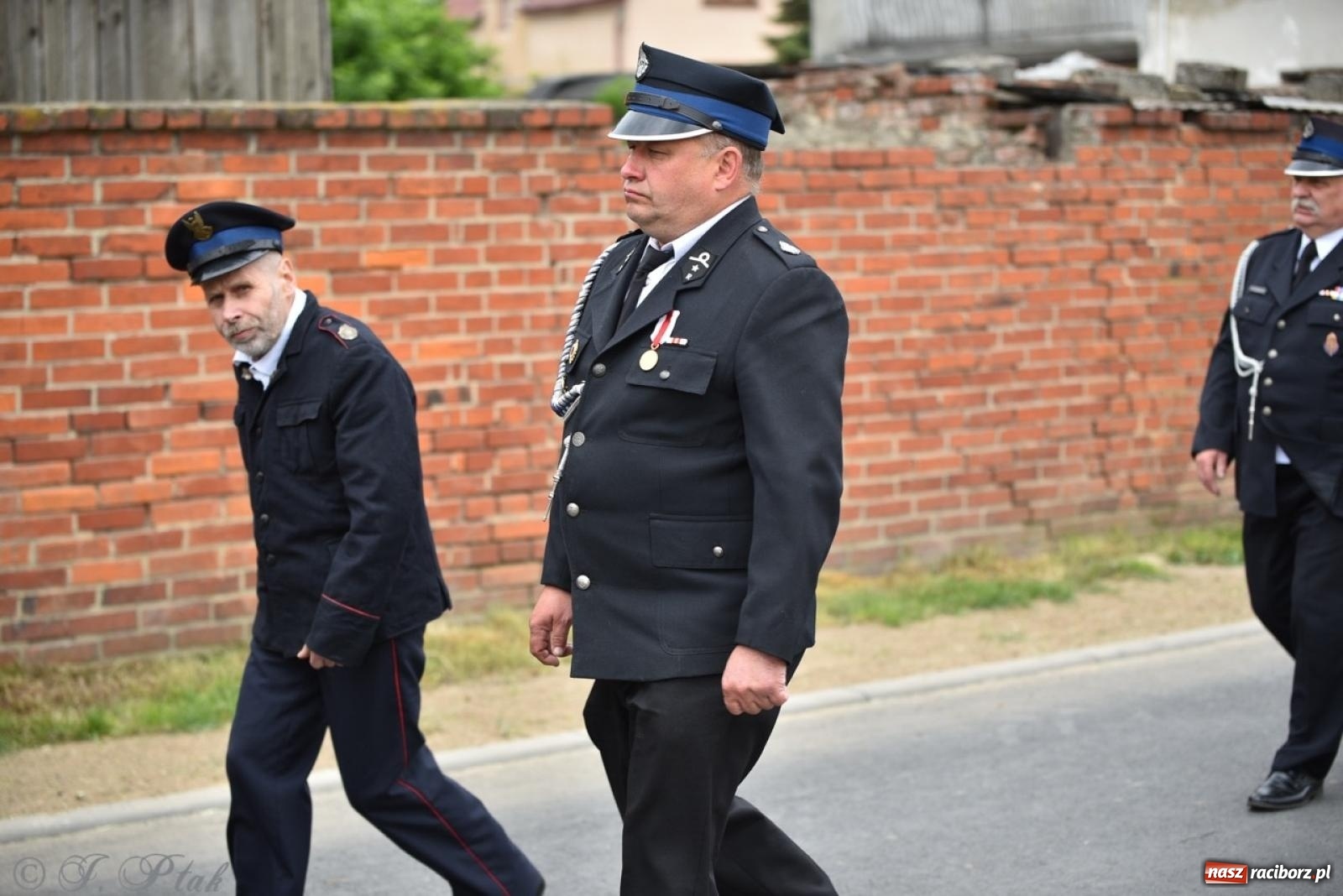 Zdjęcie w galerii na portalu naszraciborz.pl: 100-lecie OSP Gamów. Wręczono odznaczenia i poświęcono tablicę pamiątkową wiadomości z regionu