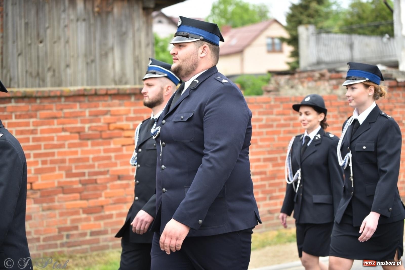 Zdjęcie w galerii na portalu naszraciborz.pl: 100-lecie OSP Gamów. Wręczono odznaczenia i poświęcono tablicę pamiątkową wiadomości z regionu