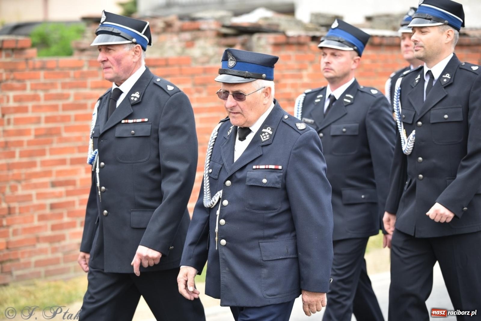 Zdjęcie w galerii na portalu naszraciborz.pl: 100-lecie OSP Gamów. Wręczono odznaczenia i poświęcono tablicę pamiątkową wiadomości z regionu