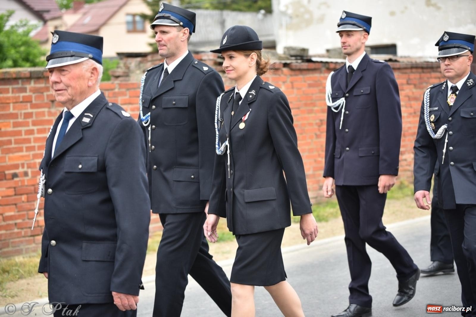 Zdjęcie w galerii na portalu naszraciborz.pl: 100-lecie OSP Gamów. Wręczono odznaczenia i poświęcono tablicę pamiątkową wiadomości z regionu