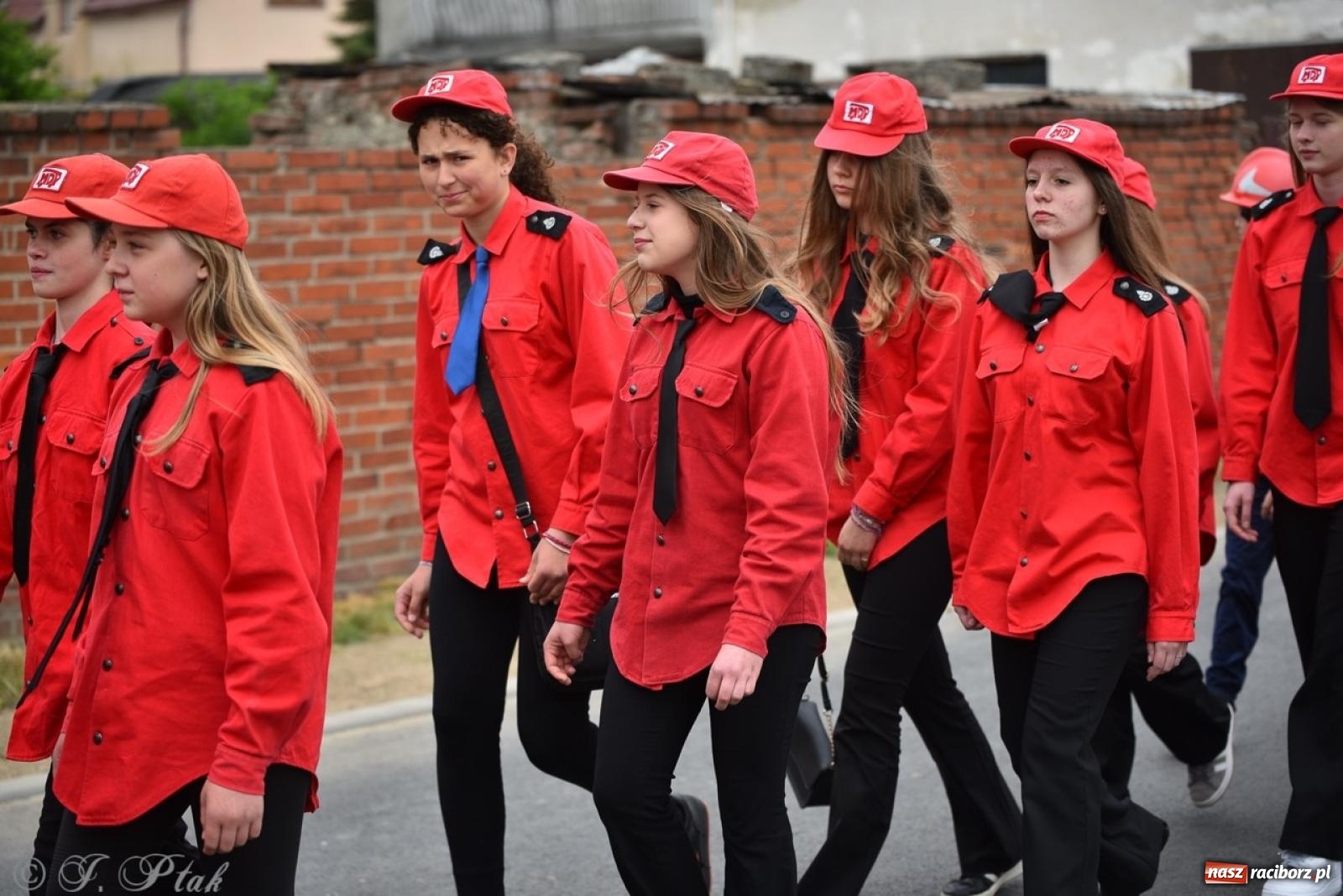 Zdjęcie w galerii na portalu naszraciborz.pl: 100-lecie OSP Gamów. Wręczono odznaczenia i poświęcono tablicę pamiątkową wiadomości z regionu