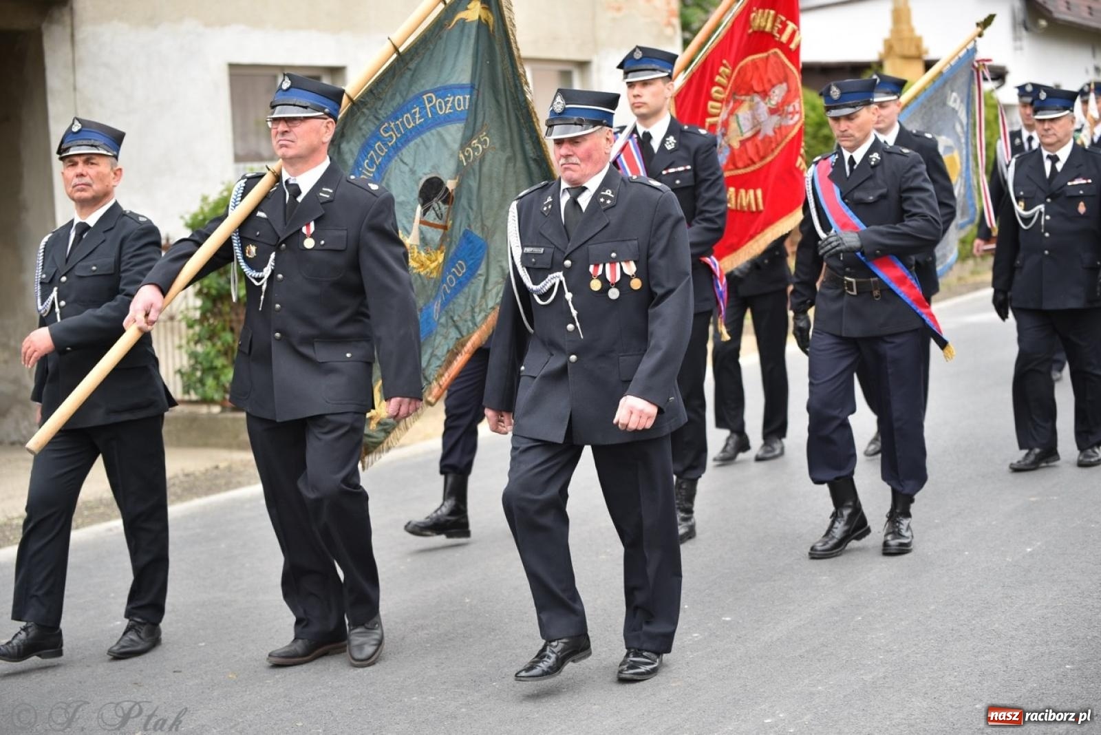 Zdjęcie w galerii na portalu naszraciborz.pl: 100-lecie OSP Gamów. Wręczono odznaczenia i poświęcono tablicę pamiątkową wiadomości z regionu