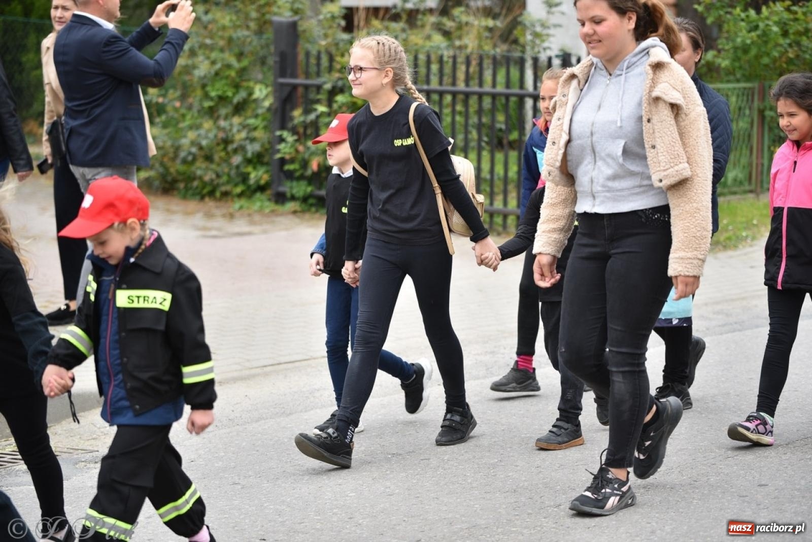 Zdjęcie w galerii na portalu naszraciborz.pl: 100-lecie OSP Gamów. Wręczono odznaczenia i poświęcono tablicę pamiątkową wiadomości z regionu