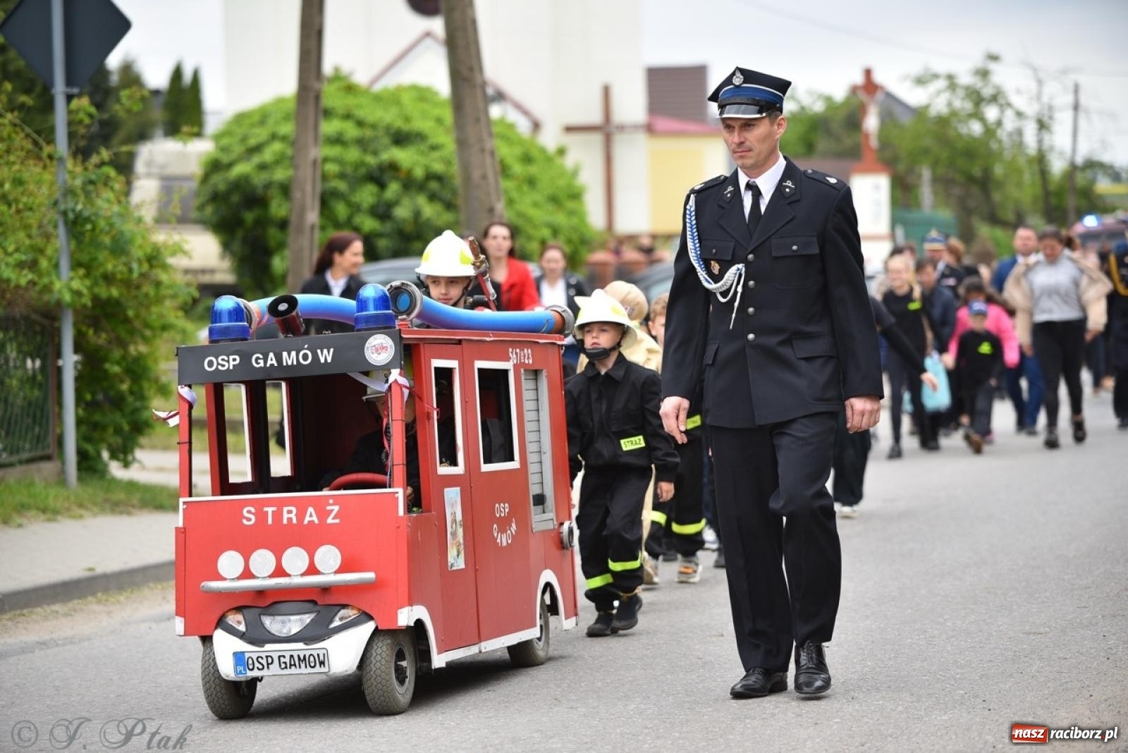 Zdjęcie w galerii na portalu naszraciborz.pl: 100-lecie OSP Gamów. Wręczono odznaczenia i poświęcono tablicę pamiątkową wiadomości z regionu