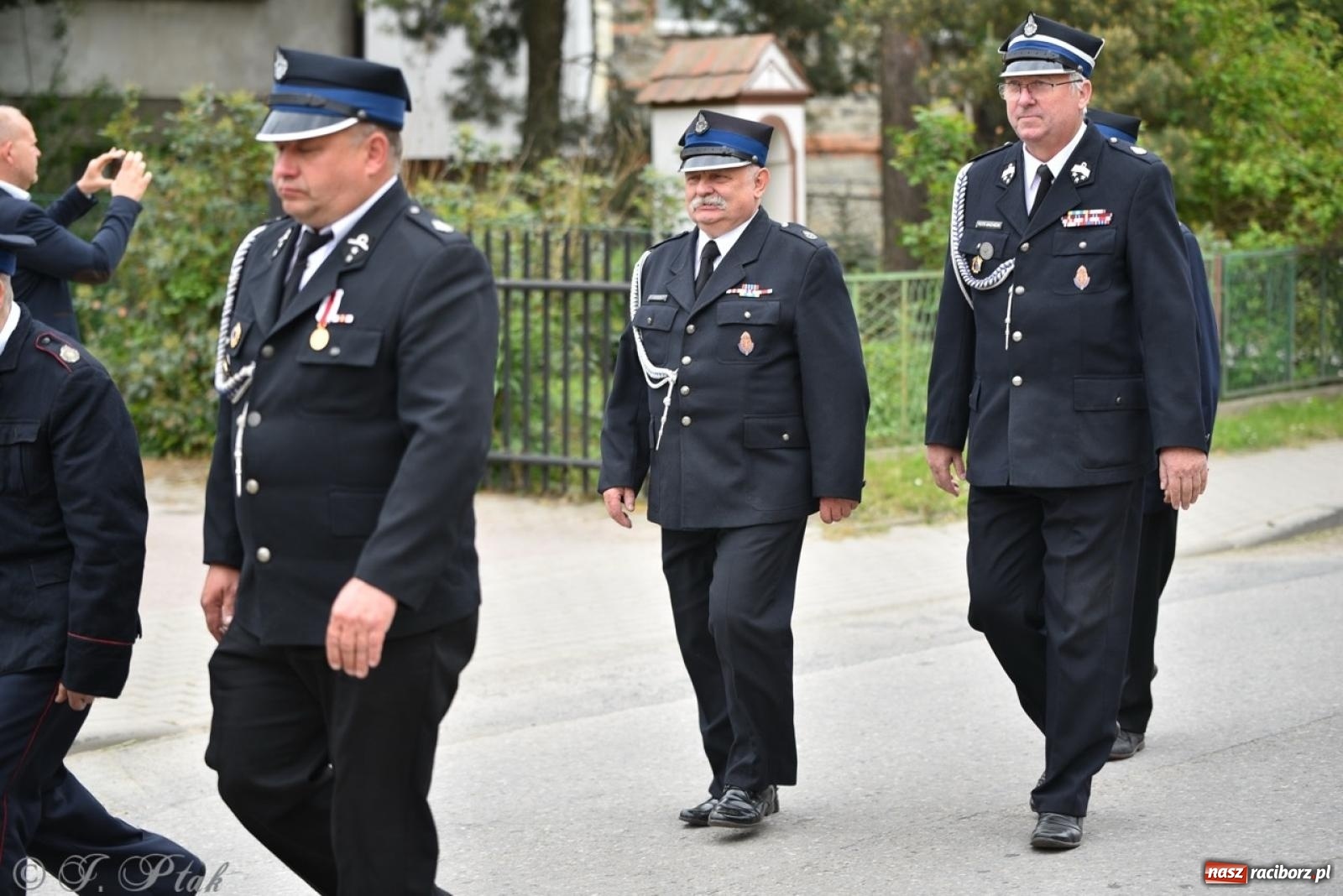 Zdjęcie w galerii na portalu naszraciborz.pl: 100-lecie OSP Gamów. Wręczono odznaczenia i poświęcono tablicę pamiątkową wiadomości z regionu