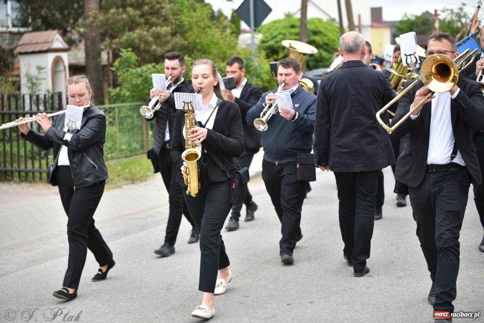Zdjęcie w galerii na portalu naszraciborz.pl: 100-lecie OSP Gamów. Wręczono odznaczenia i poświęcono tablicę pamiątkową wiadomości z regionu