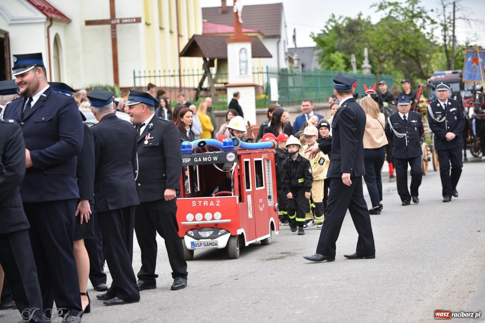Zdjęcie w galerii na portalu naszraciborz.pl: 100-lecie OSP Gamów. Wręczono odznaczenia i poświęcono tablicę pamiątkową wiadomości z regionu