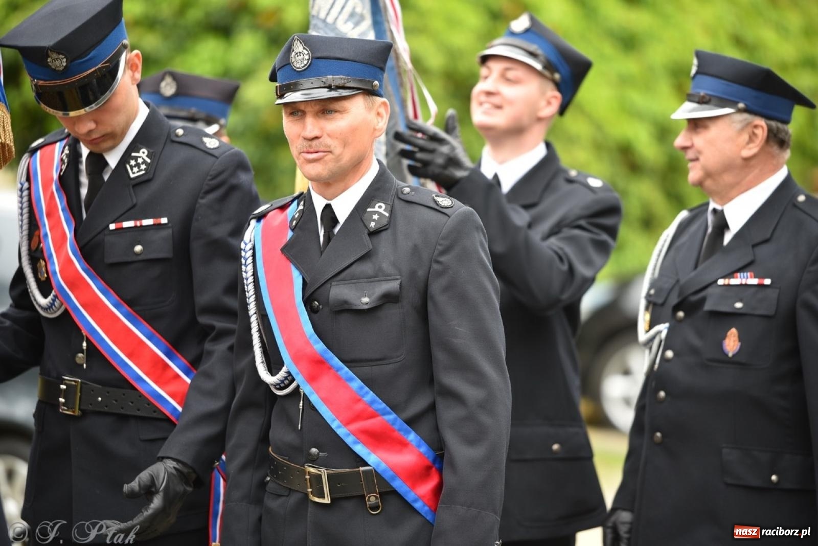 Zdjęcie w galerii na portalu naszraciborz.pl: 100-lecie OSP Gamów. Wręczono odznaczenia i poświęcono tablicę pamiątkową wiadomości z regionu