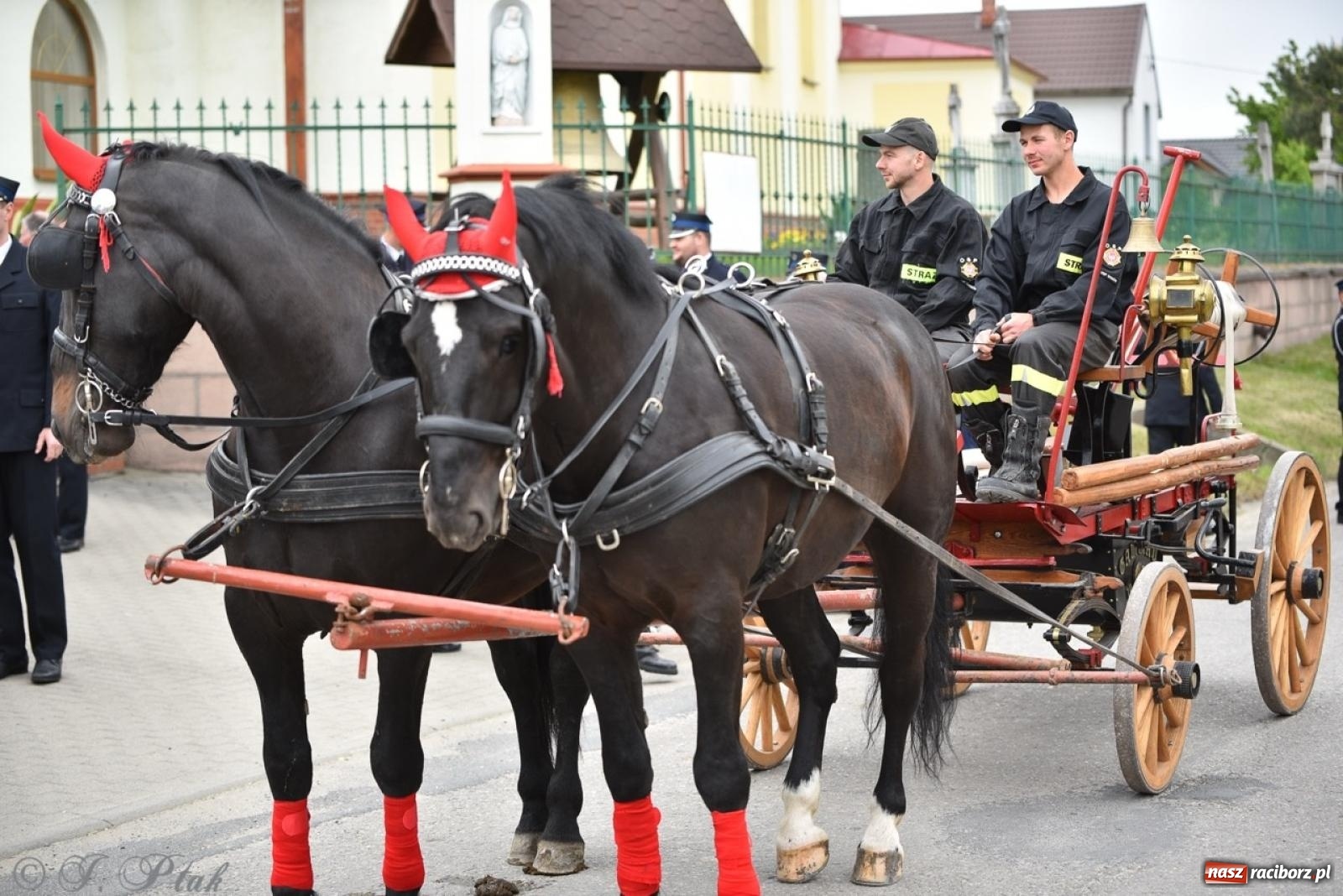 Zdjęcie w galerii na portalu naszraciborz.pl: 100-lecie OSP Gamów. Wręczono odznaczenia i poświęcono tablicę pamiątkową wiadomości z regionu