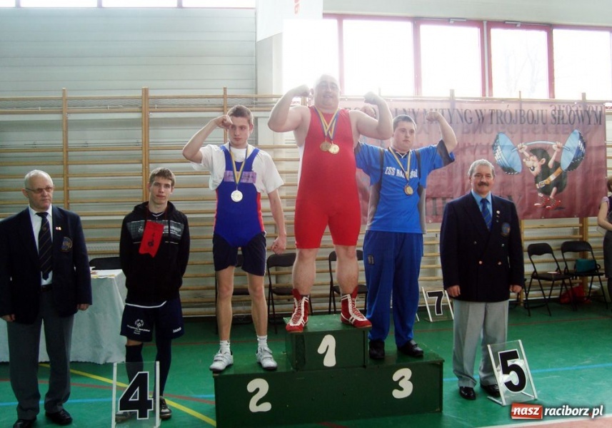 Zdjęcie w galerii na portalu naszraciborz.pl: Animusz i Huragan górą wiadomości z regionu