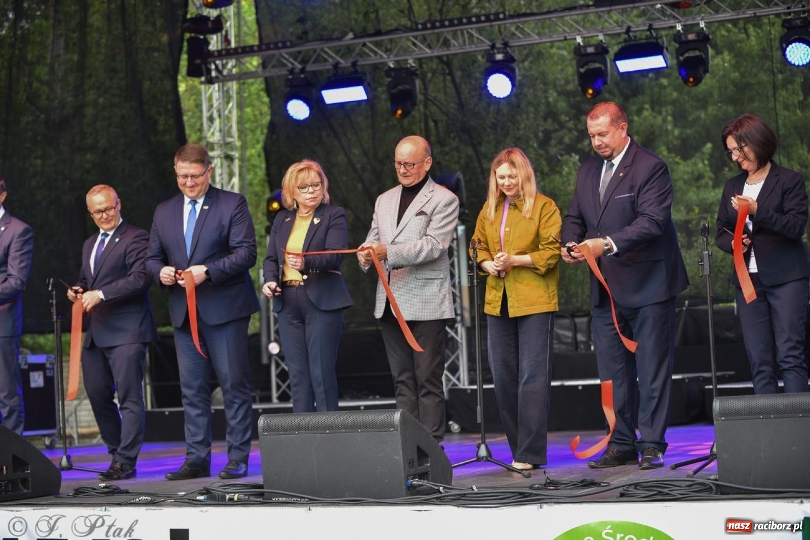 Zdjęcie w galerii na portalu naszraciborz.pl: 20 lat promowania ekologii. Ruszyła Eko-wystawa 2025 ze wsparciem WFOŚiGW w Katowicach wiadomości z regionu