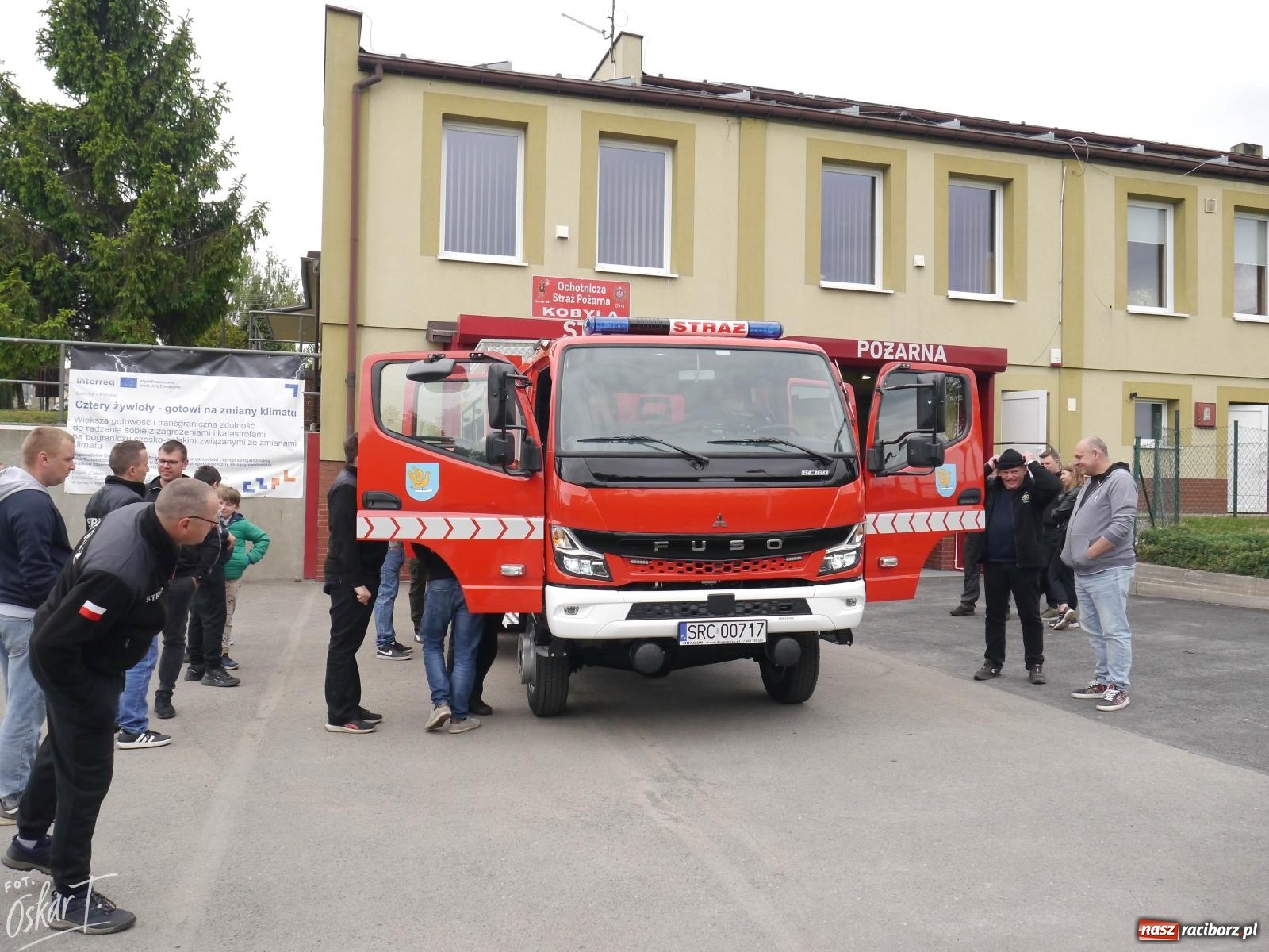 Zdjęcie w galerii na portalu naszraciborz.pl: OSP Kobyla z nowym wozem strażackim wiadomości z regionu