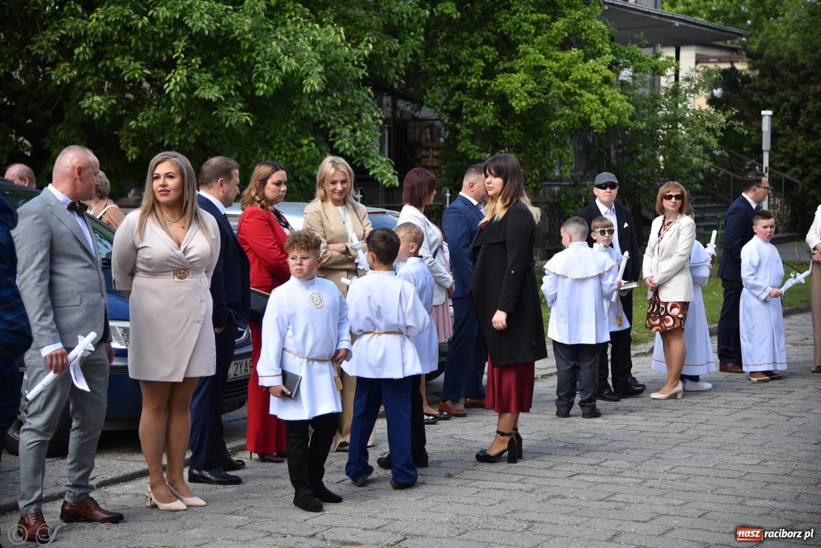 Zdjęcie w galerii na portalu naszraciborz.pl: Pierwsza Komunia Święta w parafii NSPJ – 85 dzieci przystąpiło do sakramentu [FOTO] wiadomości z regionu
