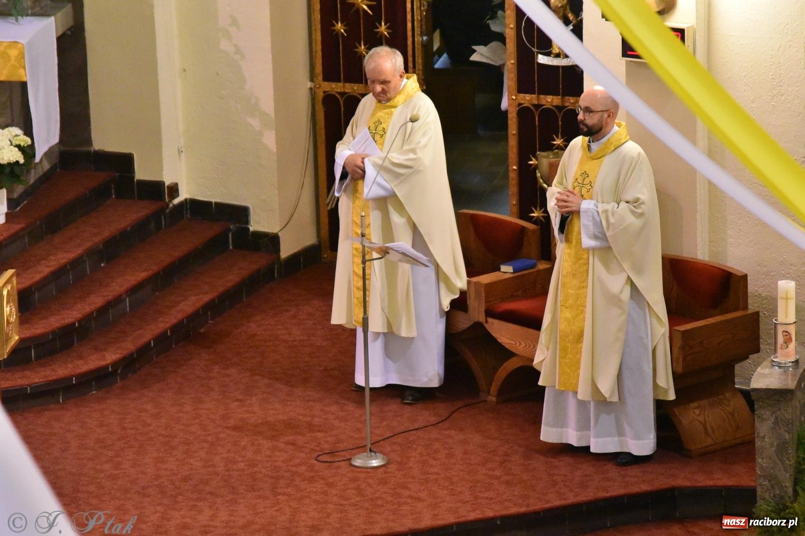 Zdjęcie w galerii na portalu naszraciborz.pl: Pierwsza Komunia Święta w parafii NSPJ – 85 dzieci przystąpiło do sakramentu [FOTO] wiadomości z regionu