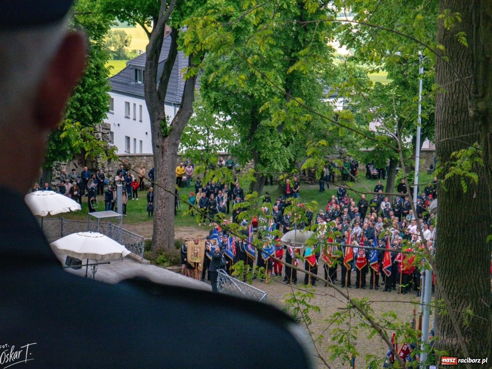 Zdjęcie w galerii na portalu naszraciborz.pl: 27. pielgrzymka strażaków na Górę Świętej Anny z udziałem raciborskich pocztów wiadomości z regionu