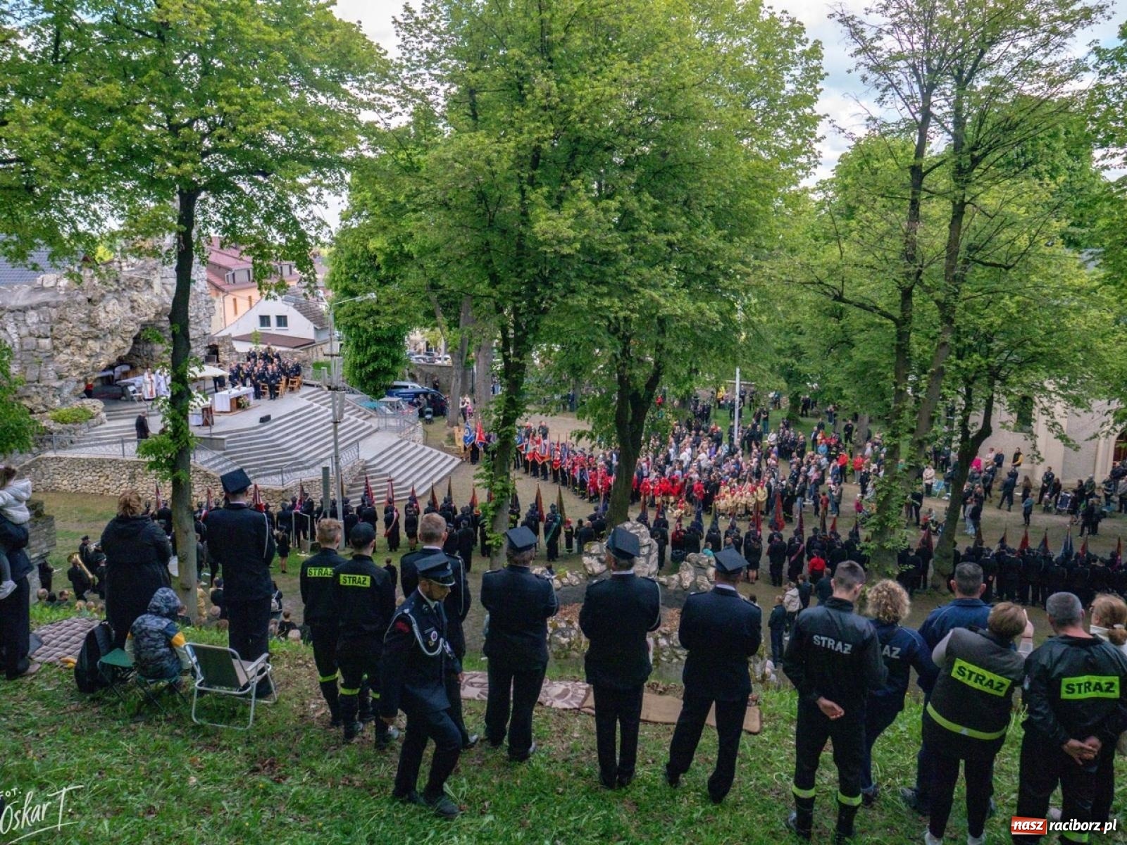 Zdjęcie w galerii na portalu naszraciborz.pl: 27. pielgrzymka strażaków na Górę Świętej Anny z udziałem raciborskich pocztów wiadomości z regionu