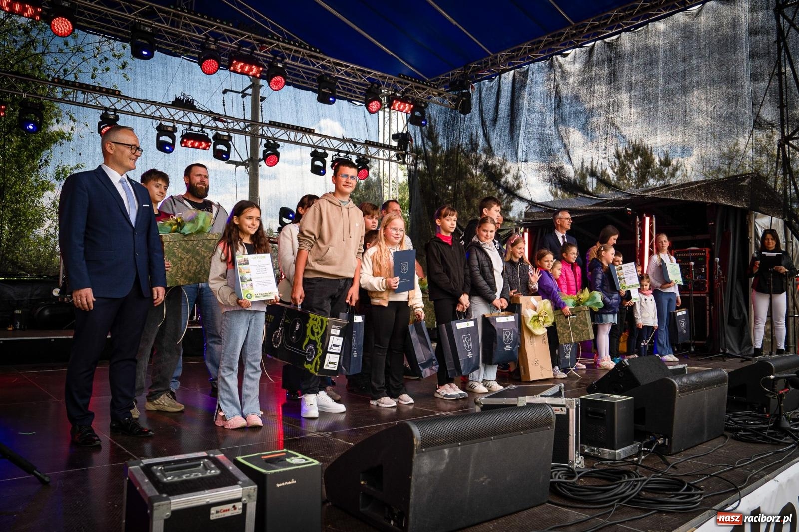 Zdjęcie w galerii na portalu naszraciborz.pl: Drugi dzień Ekowystawy w Pietrowicach Wielkich pełen atrakcji. Na finał zagrał Enej [FOTO i WIDEO] wiadomości z regionu