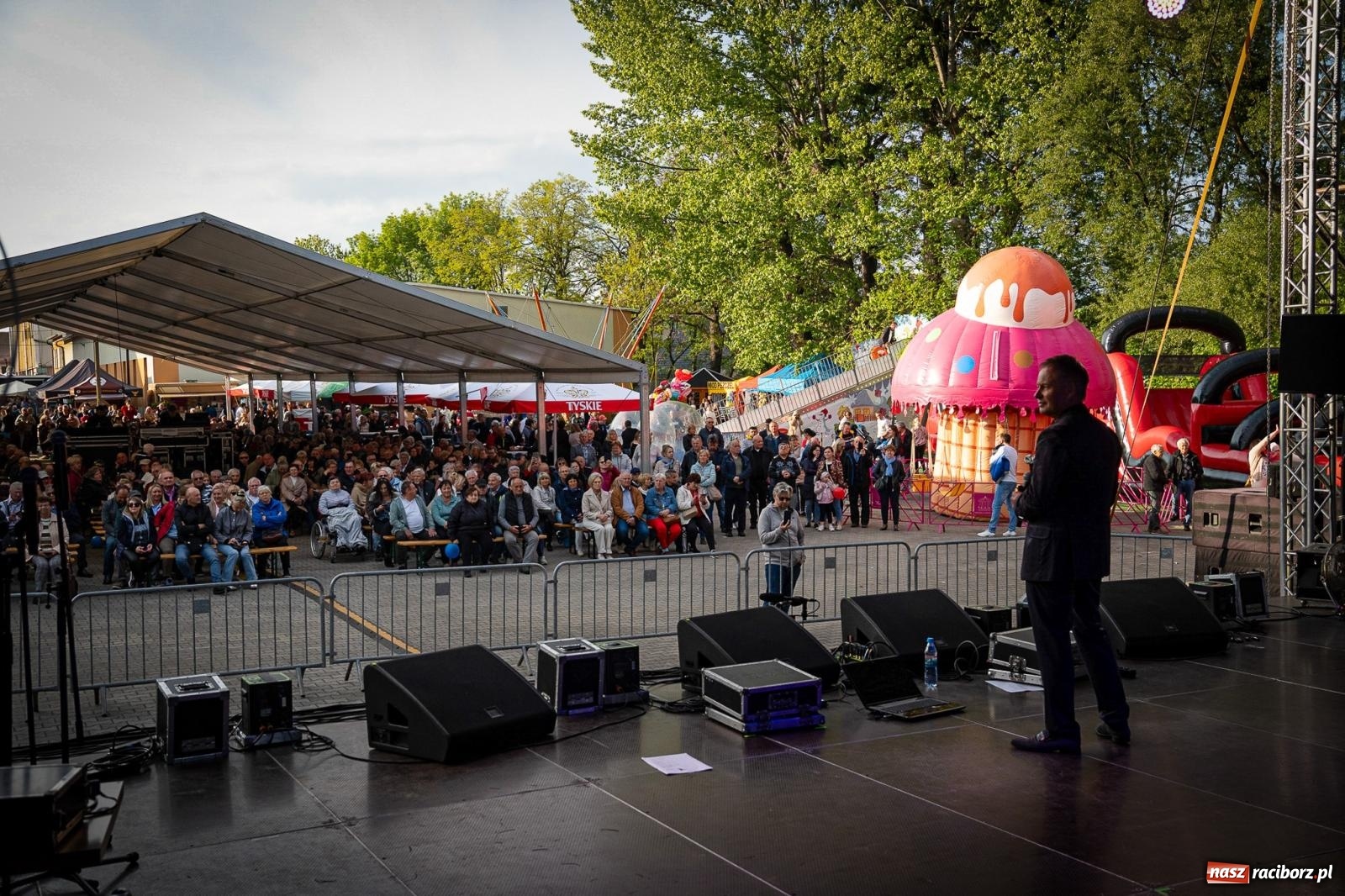 Zdjęcie w galerii na portalu naszraciborz.pl: Drugi dzień Ekowystawy w Pietrowicach Wielkich pełen atrakcji. Na finał zagrał Enej [FOTO i WIDEO] wiadomości z regionu