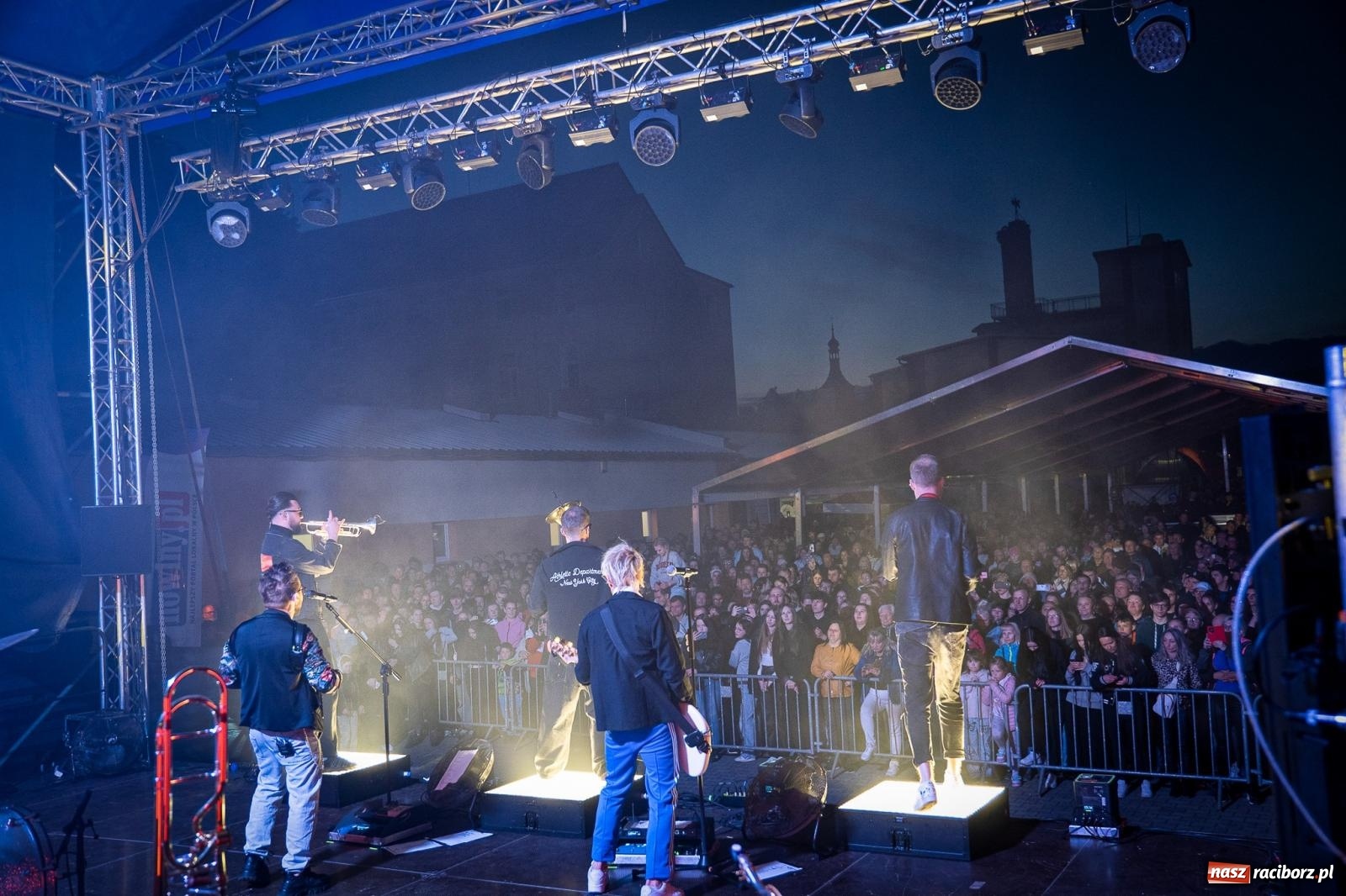 Zdjęcie w galerii na portalu naszraciborz.pl: Drugi dzień Ekowystawy w Pietrowicach Wielkich pełen atrakcji. Na finał zagrał Enej [FOTO i WIDEO] wiadomości z regionu