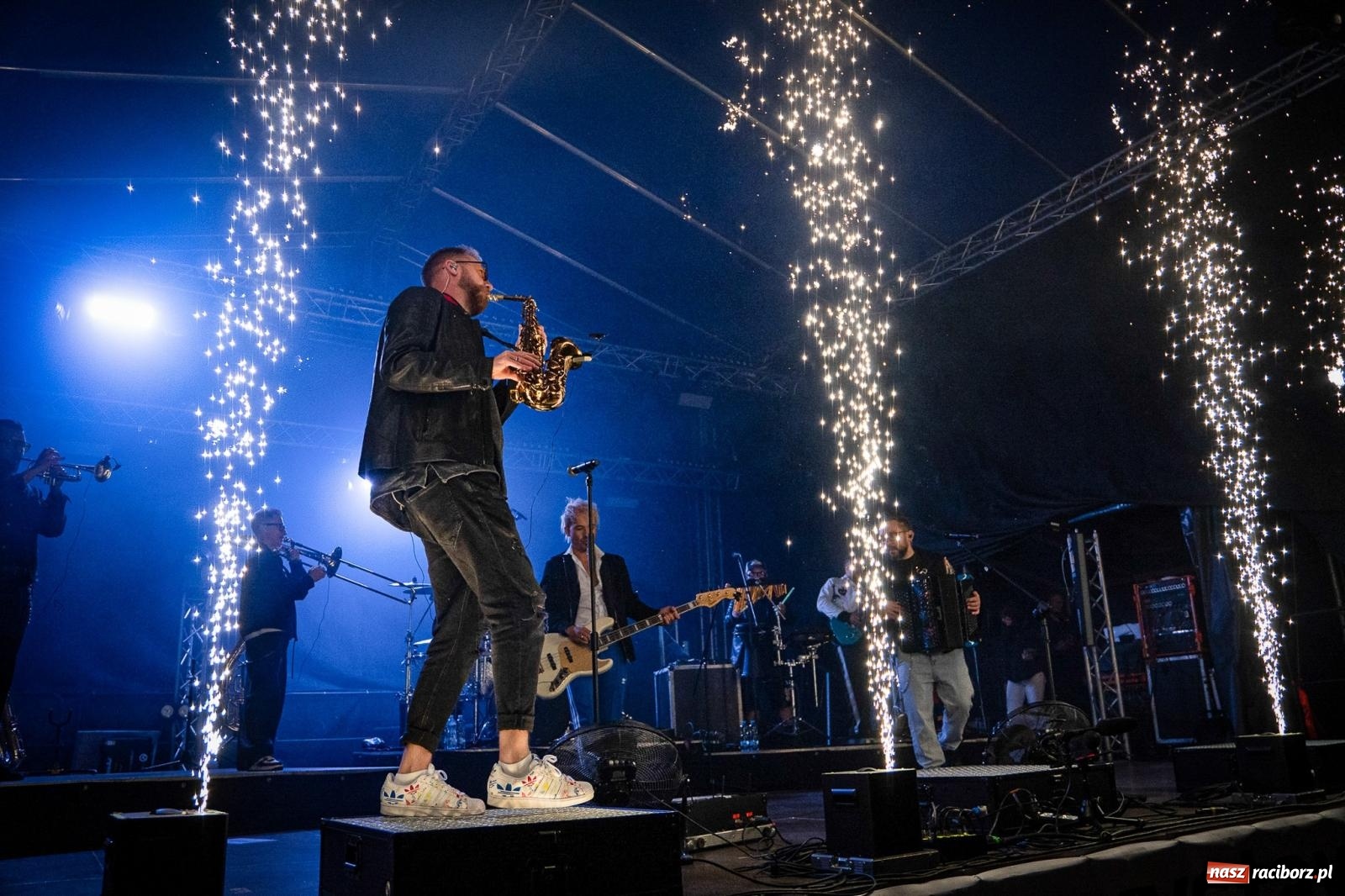 Zdjęcie w galerii na portalu naszraciborz.pl: Drugi dzień Ekowystawy w Pietrowicach Wielkich pełen atrakcji. Na finał zagrał Enej [FOTO i WIDEO] wiadomości z regionu