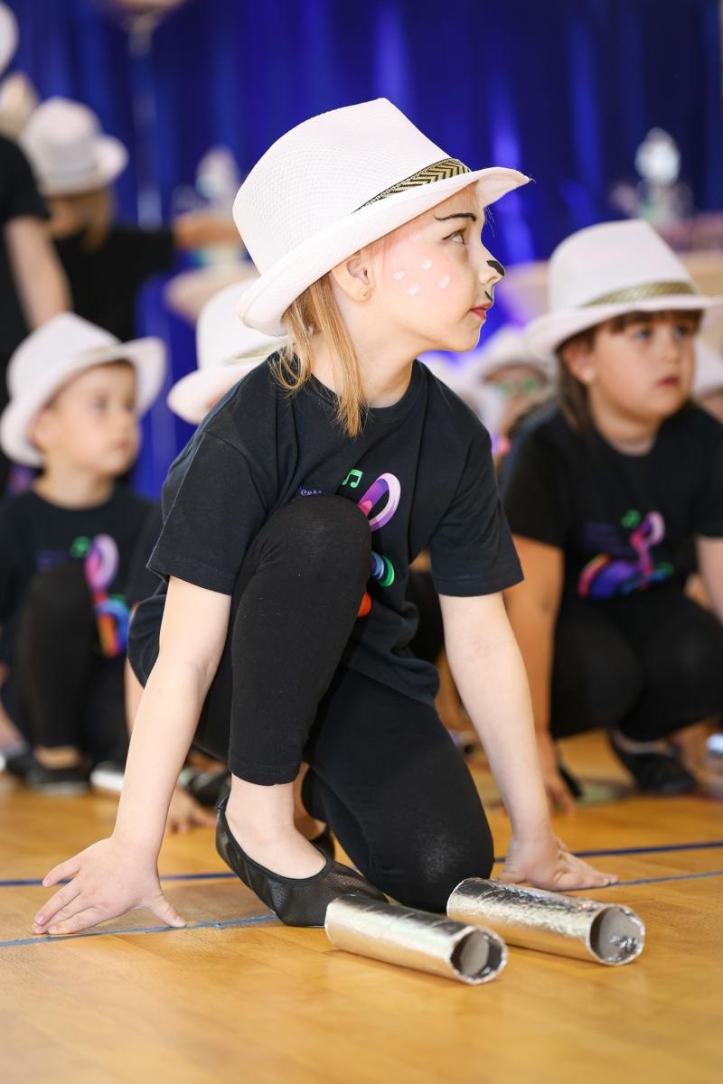 Zdjęcie w galerii na portalu naszraciborz.pl: III Powiatowy Festiwal Taneczny Tańczące Przedszkolaki w Zabełkowie – radość tańca i dziecięcej pasji wiadomości z regionu