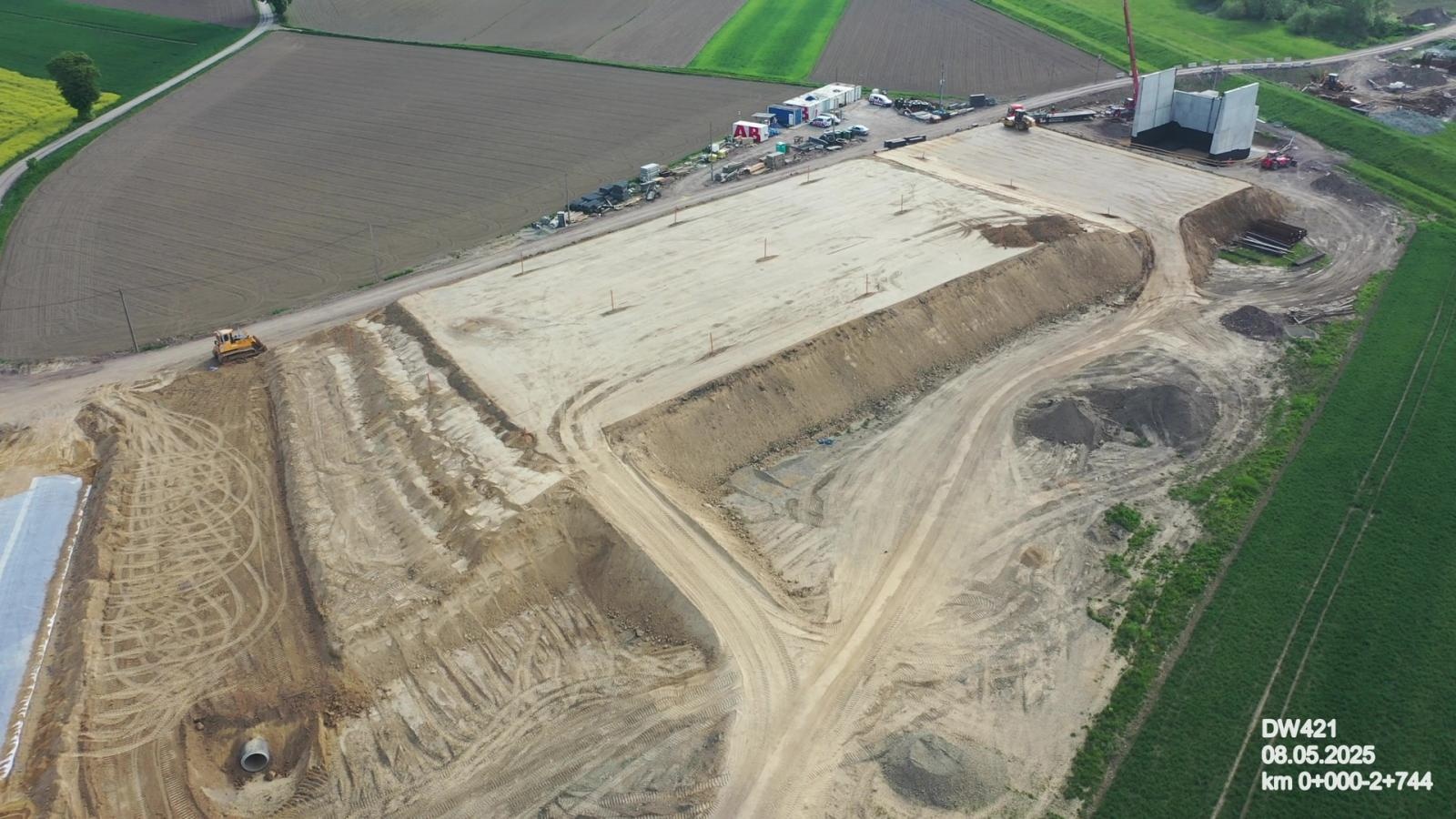 Zdjęcie w galerii na portalu naszraciborz.pl: Nowy most na Odrze pod Raciborzem: inwestycja na półmetku. Przeprawa gotowa w 2027 roku wiadomości z regionu