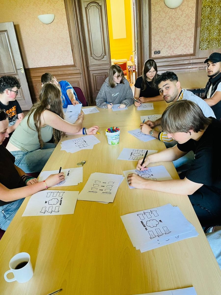 Zdjęcie w galerii na portalu naszraciborz.pl: Uczniowie Ekonomika w międzynarodowym projekcie zawodowo-językowym z młodzieżą z Niemiec wiadomości z regionu