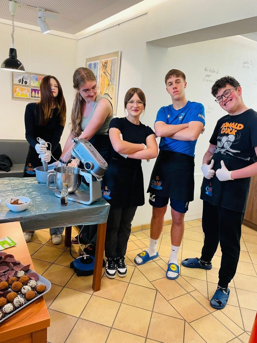 Zdjęcie w galerii na portalu naszraciborz.pl: Uczniowie Ekonomika w międzynarodowym projekcie zawodowo-językowym z młodzieżą z Niemiec wiadomości z regionu