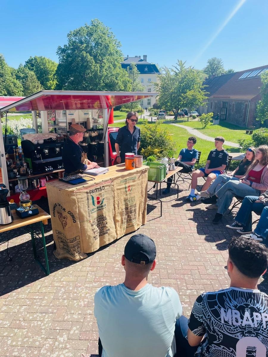 Zdjęcie w galerii na portalu naszraciborz.pl: Uczniowie Ekonomika w międzynarodowym projekcie zawodowo-językowym z młodzieżą z Niemiec wiadomości z regionu