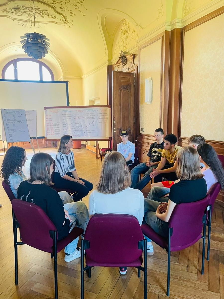 Zdjęcie w galerii na portalu naszraciborz.pl: Uczniowie Ekonomika w międzynarodowym projekcie zawodowo-językowym z młodzieżą z Niemiec wiadomości z regionu