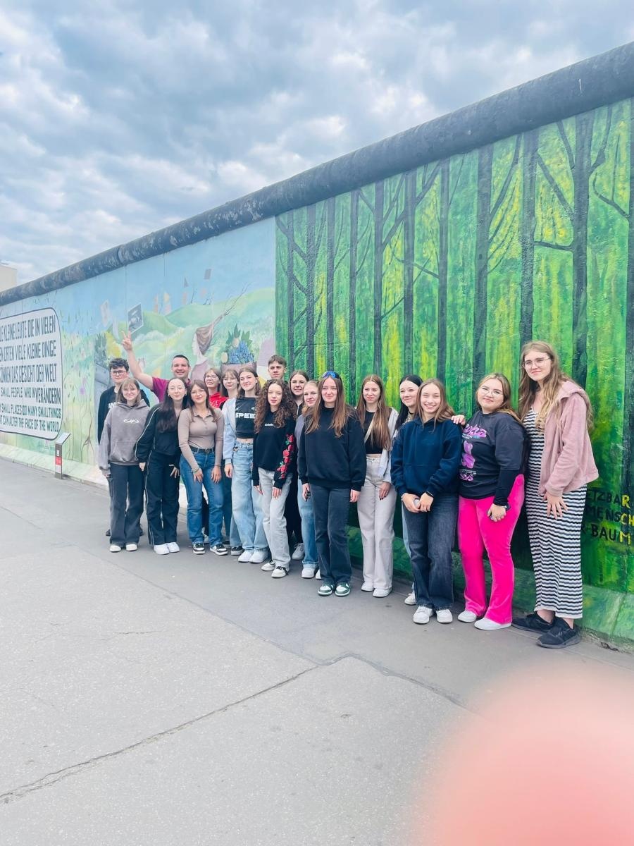 Zdjęcie w galerii na portalu naszraciborz.pl: Uczniowie Ekonomika w międzynarodowym projekcie zawodowo-językowym z młodzieżą z Niemiec wiadomości z regionu