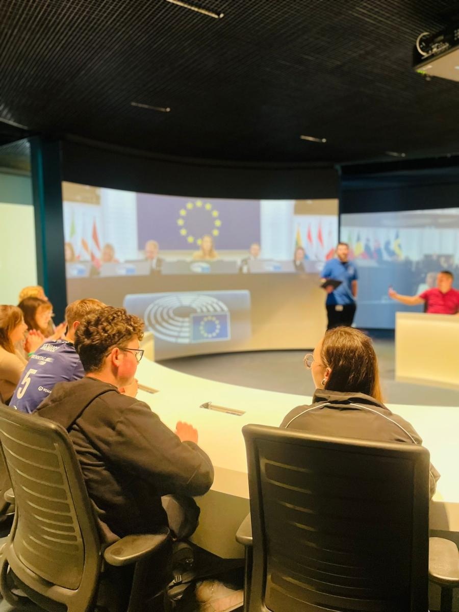 Zdjęcie w galerii na portalu naszraciborz.pl: Uczniowie Ekonomika w międzynarodowym projekcie zawodowo-językowym z młodzieżą z Niemiec wiadomości z regionu