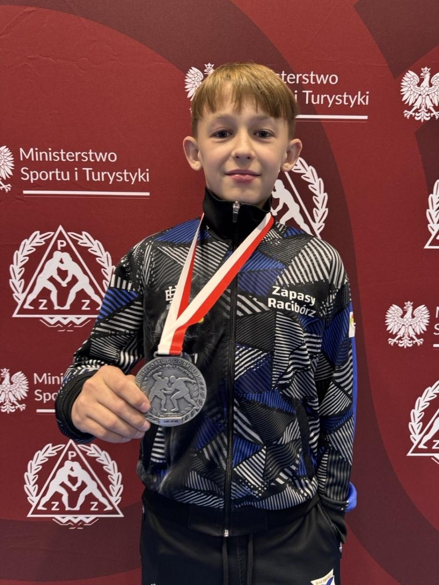 Zdjęcie w galerii na portalu naszraciborz.pl: Zapaśnicy MKZ Unia Racibórz zdominowali Mistrzostwa Polski U15 – 5 medali i tytuł najlepszego klubu w kraju wiadomości z regionu